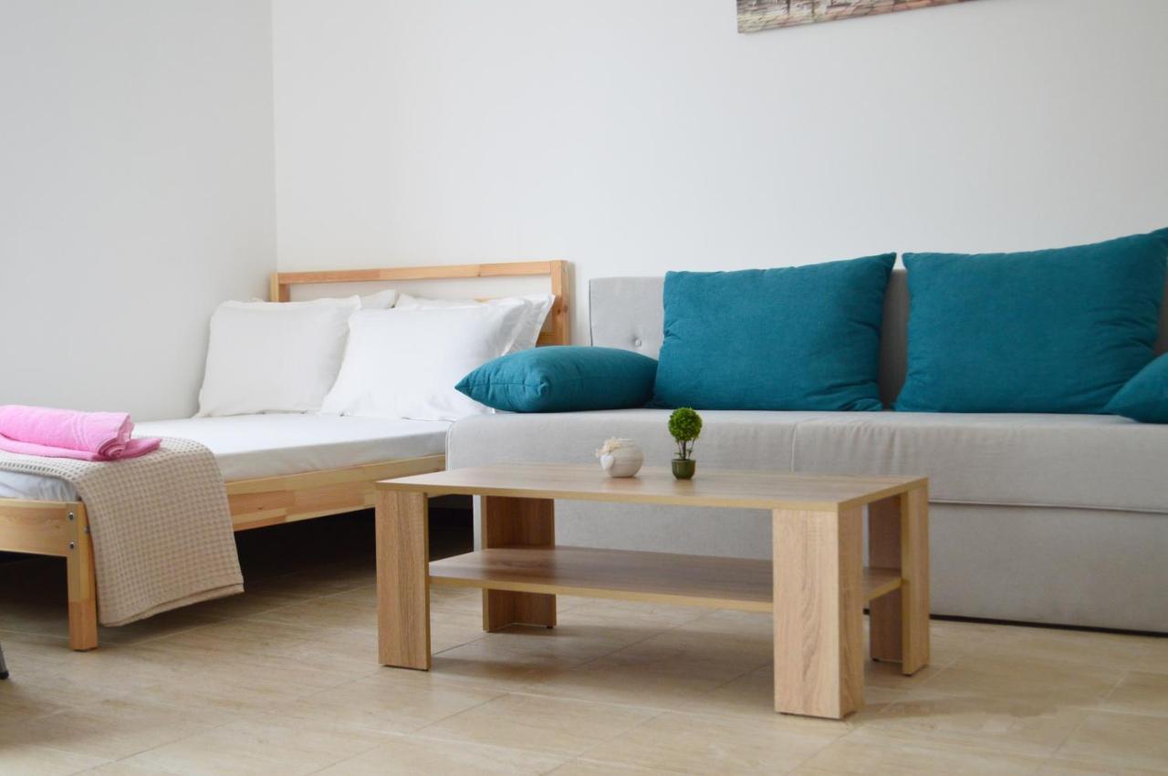 Aquamarine Apartments Sveti Vlas Esterno foto