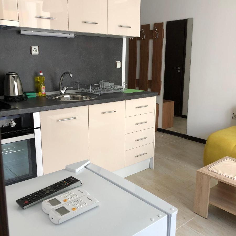 Aquamarine Apartments Sveti Vlas Esterno foto