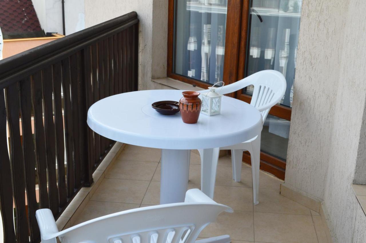 Aquamarine Apartments Sveti Vlas Esterno foto