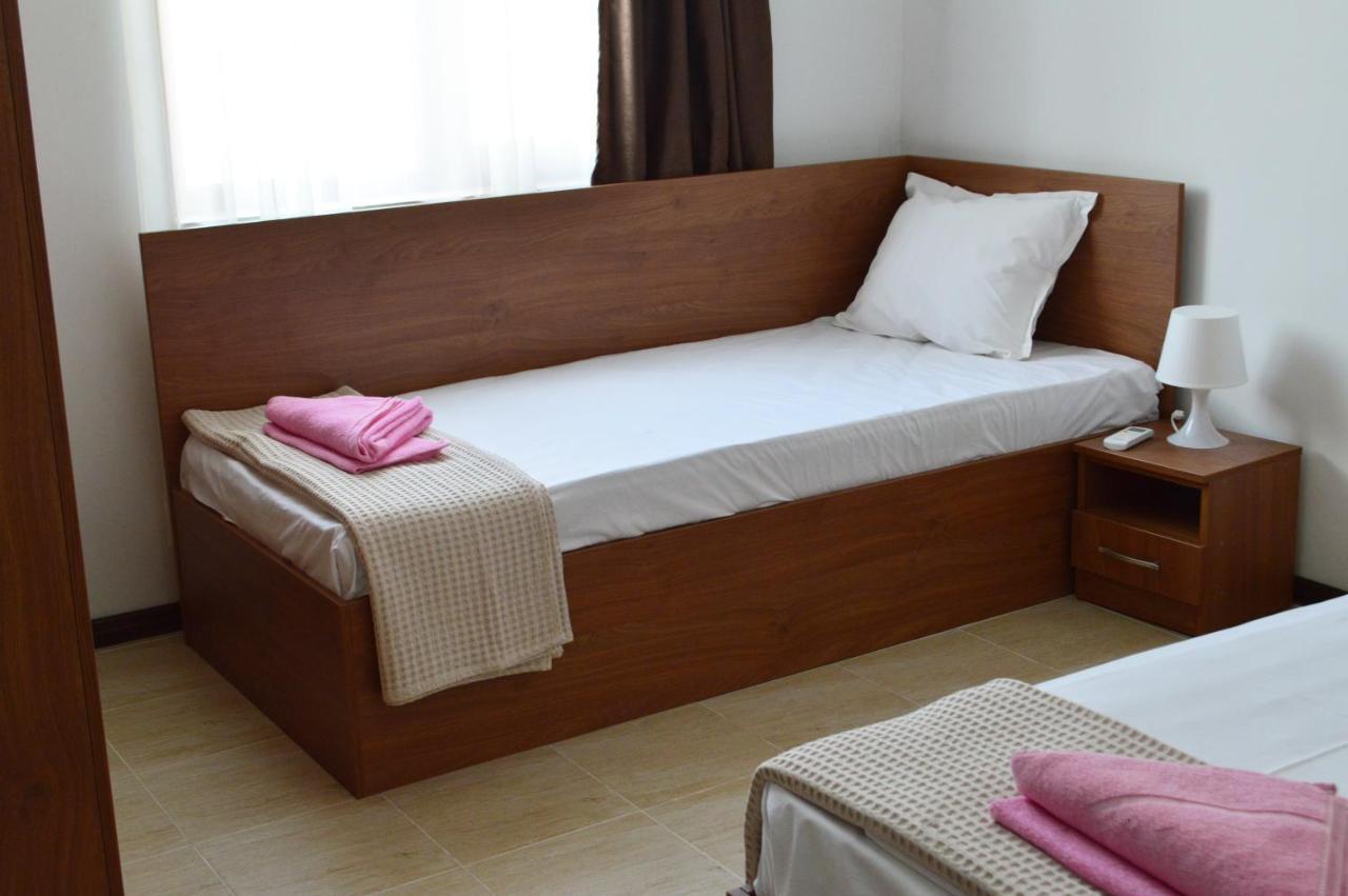 Aquamarine Apartments Sveti Vlas Esterno foto