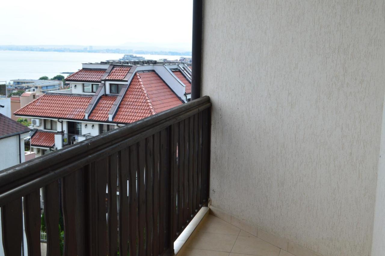 Aquamarine Apartments Sveti Vlas Esterno foto