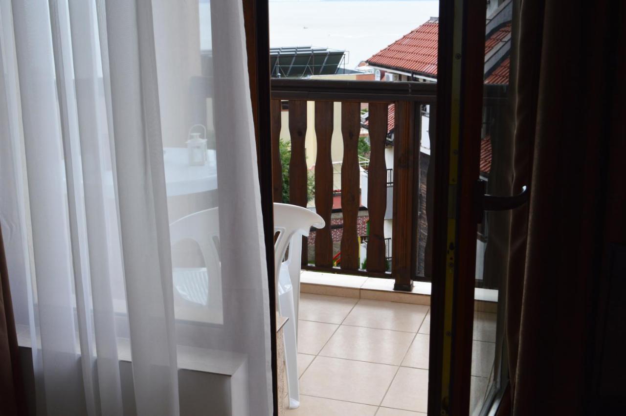 Aquamarine Apartments Sveti Vlas Esterno foto