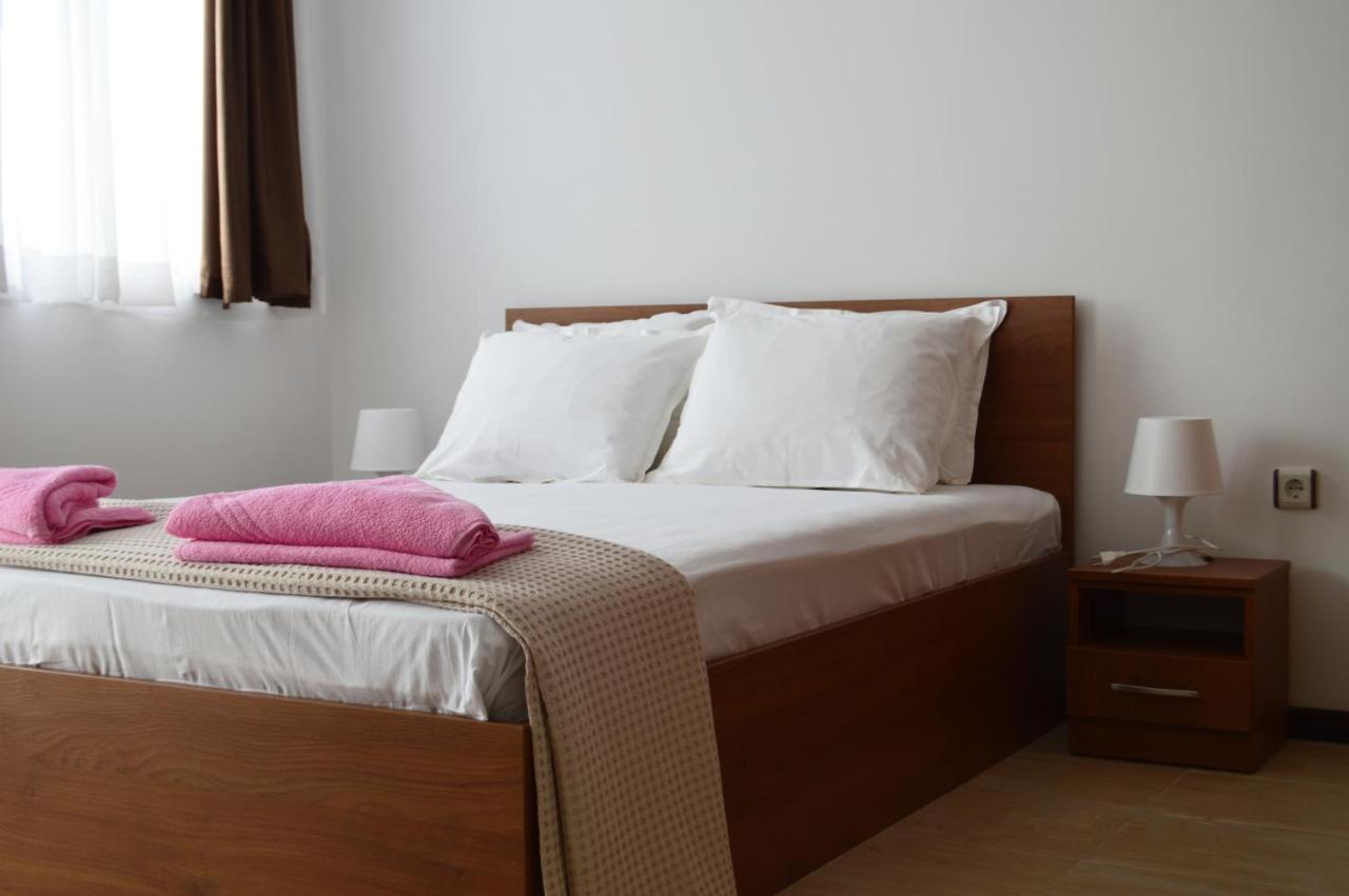 Aquamarine Apartments Sveti Vlas Esterno foto