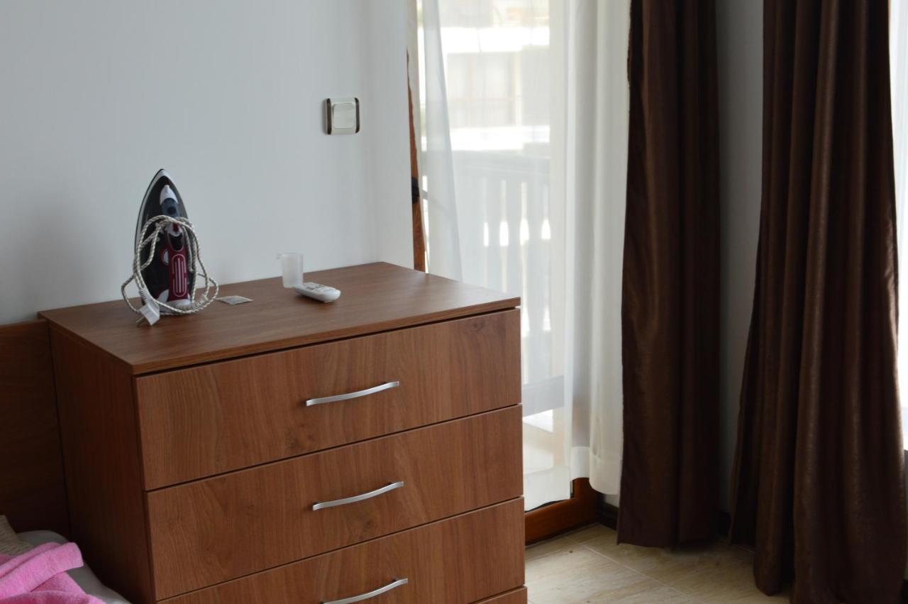 Aquamarine Apartments Sveti Vlas Esterno foto